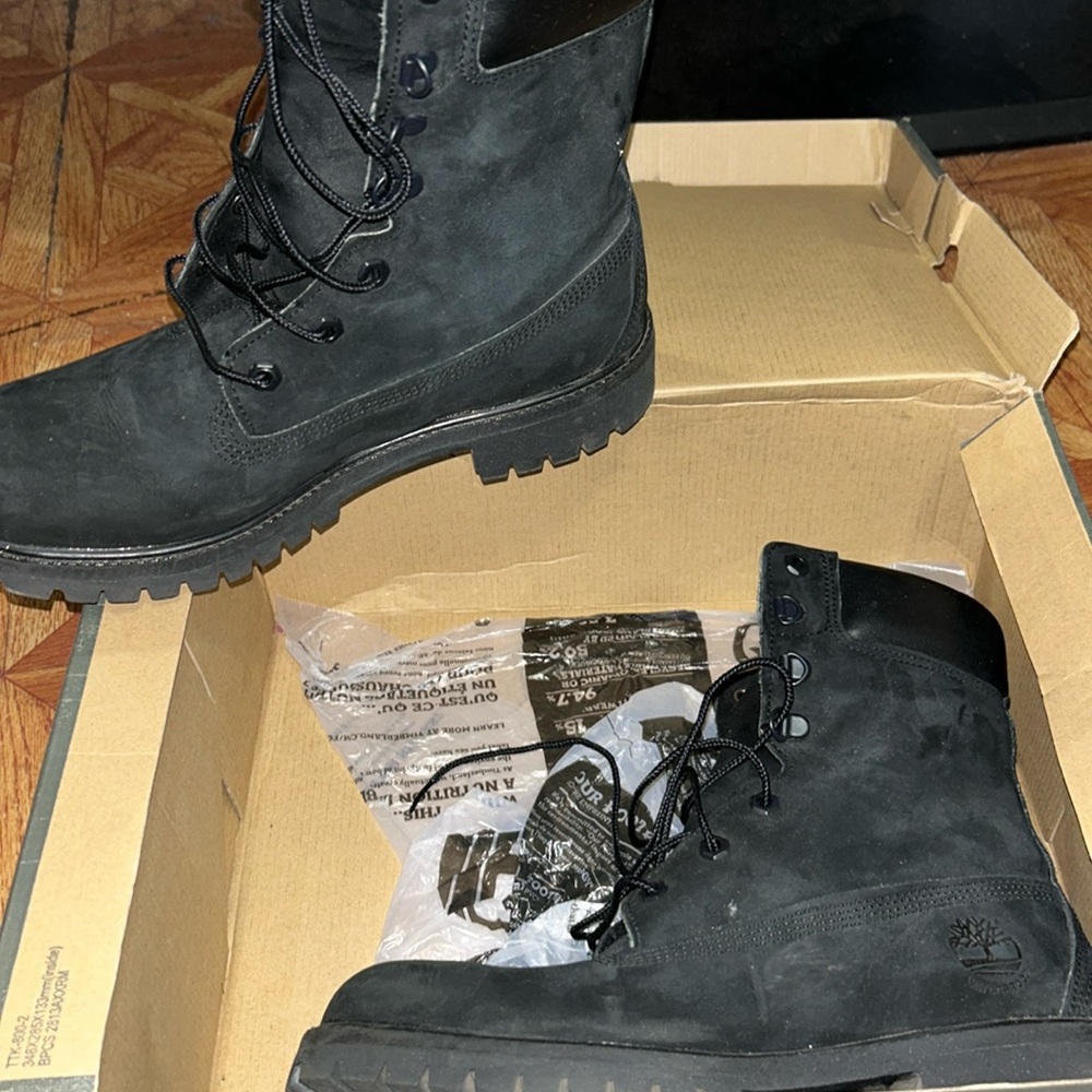 Almost New!! - image 1